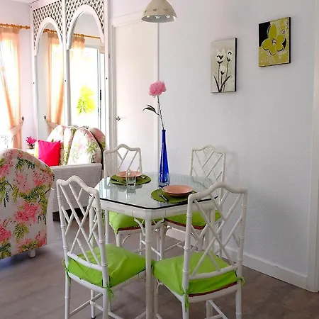 Anabel House With Private Pool 度假居 *